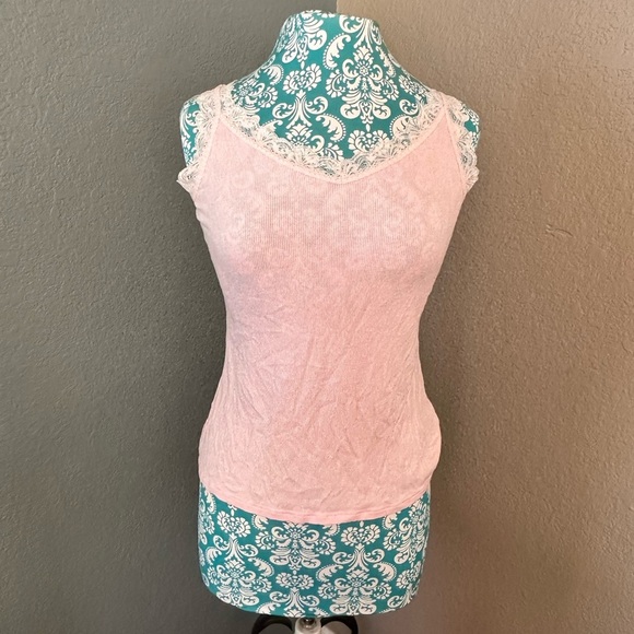 Pink Ribbed Y2K Top. Lace V-neck. NWOT. Soft pink - Picture 1 of 6